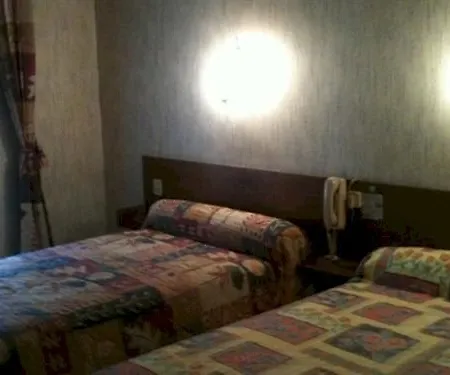 Ronsin Hotel